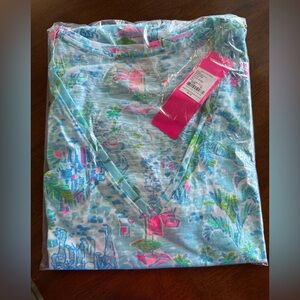 Lilly pulitzer etta v neck multi what a lovely place NWT sz XL